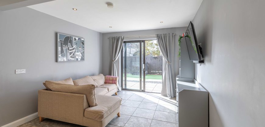 8 THORNHILL, ANNALONG, BT34 4RT