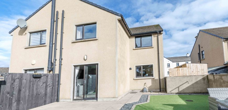 8 THORNHILL, ANNALONG, BT34 4RT