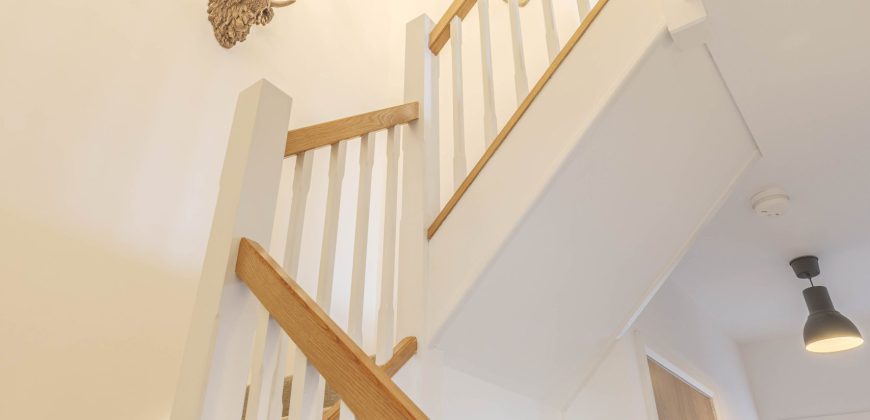 8 THORNHILL, ANNALONG, BT34 4RT