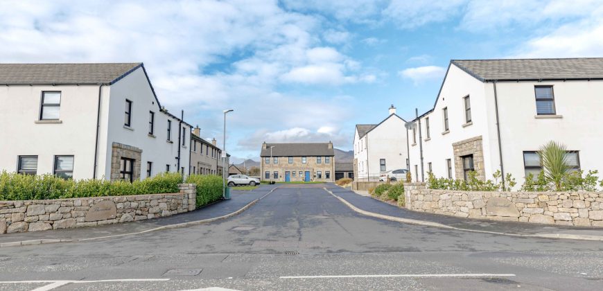8 THORNHILL, ANNALONG, BT34 4RT