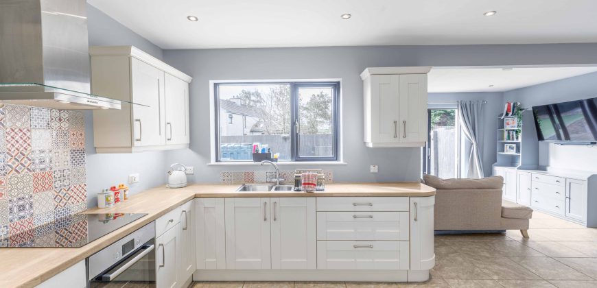 8 THORNHILL, ANNALONG, BT34 4RT